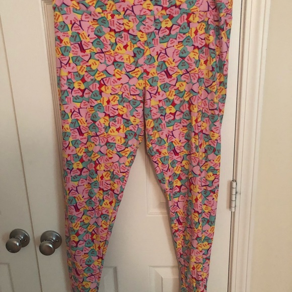 Various LulaRoe leggings: Valentines TC - Picture 3 of 4